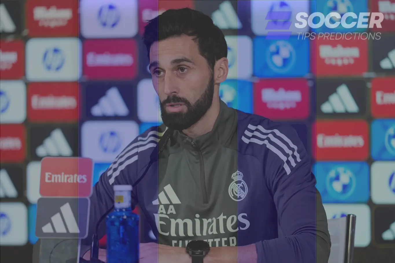 Arbeloa wary of Guardiola and bursts out laughing at Laporta question